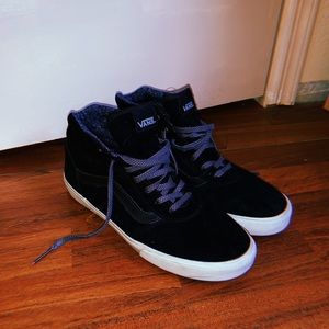 Women’s black tie up VANS